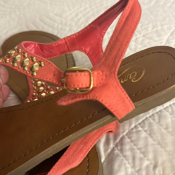 Candies - gold studded sandals (woman’s size 9) Peach/Salmon color - Picture 15 of 16